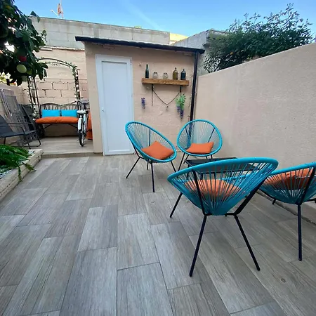 Blue House Апартаменти